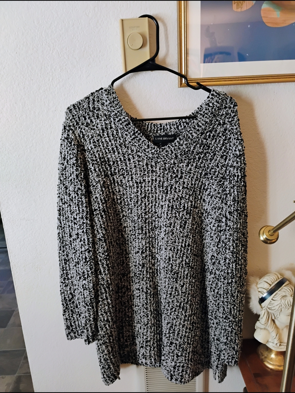 Lane Bryant Black and White Textured V-Neck Sweater